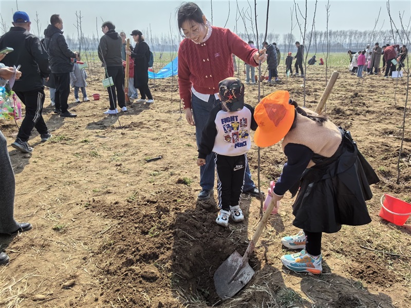 【凯发k8天生赢家一触即发车友家庭日系列活动第7期】凯发k8天生赢家一触即发车友植树节自驾游#11146